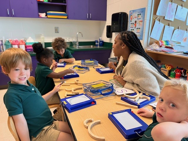 2024-Cox-Pre-K-Fellow-leading-literacy-lesson